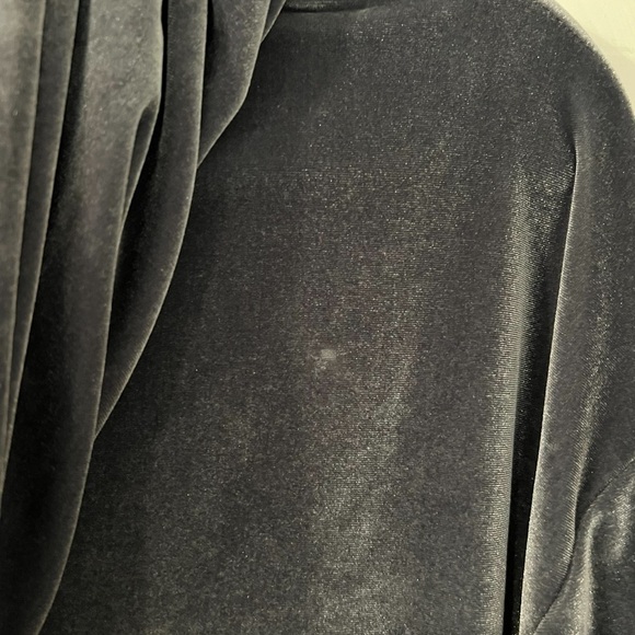 Victoria Secret Pink Grey Cropped Hoodie. Small Spot On Back Right Shoulder. - Picture 4 of 5